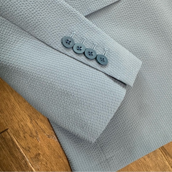 Vineyard Vines Seersucker On The Go Blazer - Gray/Blue - Picture 6 of 12